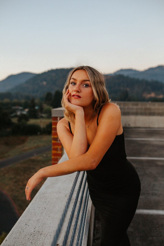 rooftop senior photos in springfield, oregon